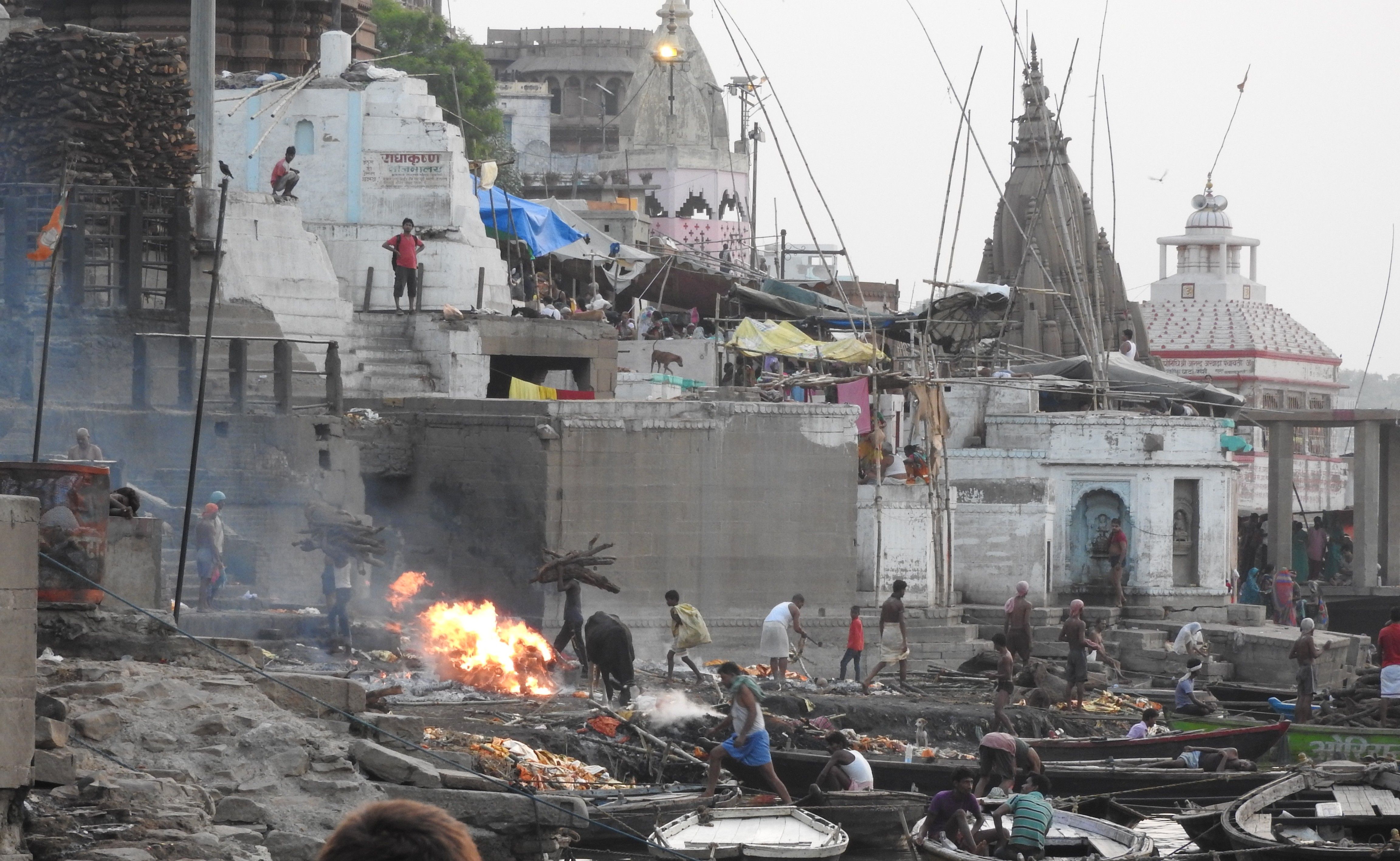 Cremaciones -rio Ganges