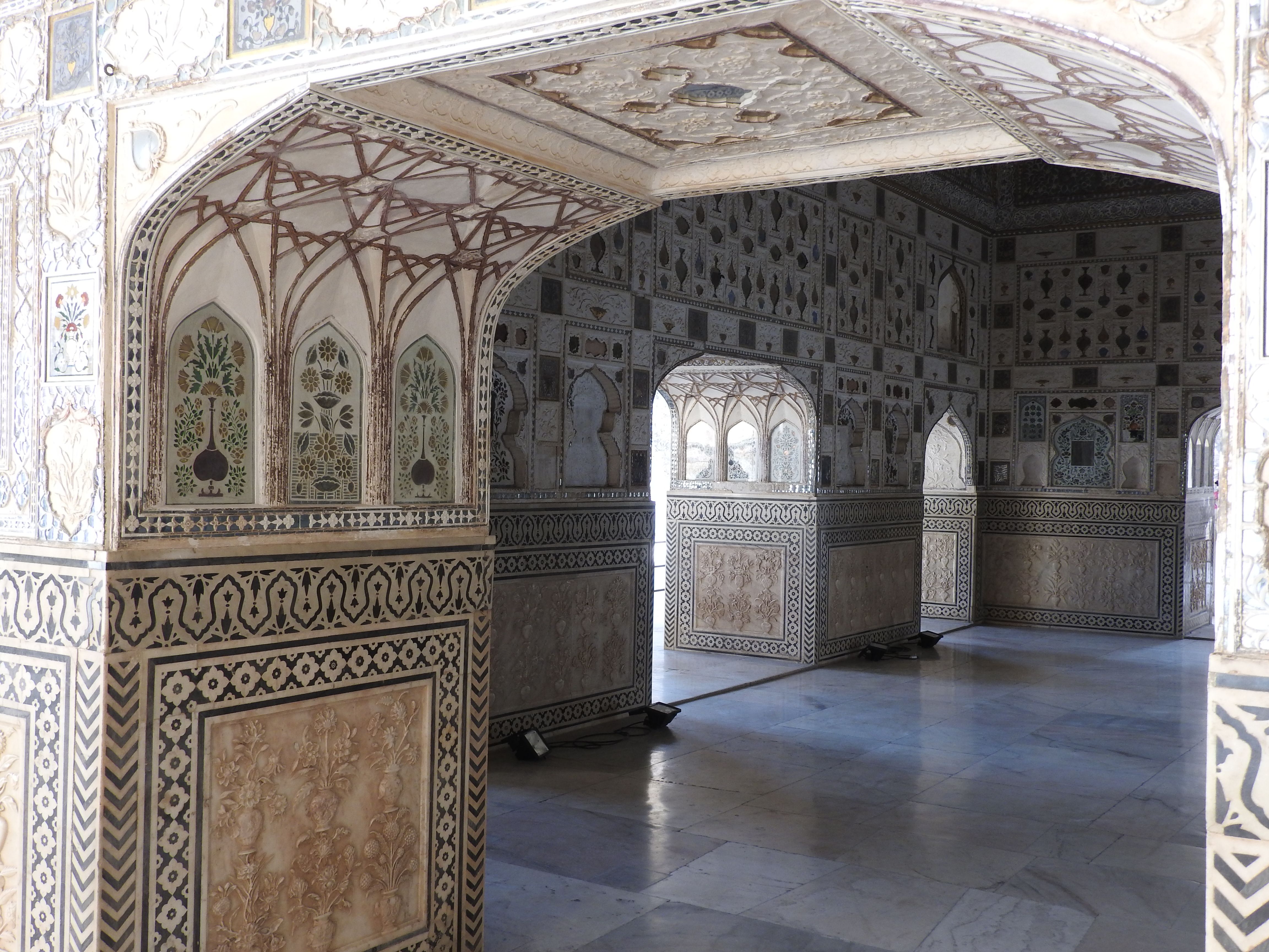 Sala cubierta de espejos – Fuerte de Amber