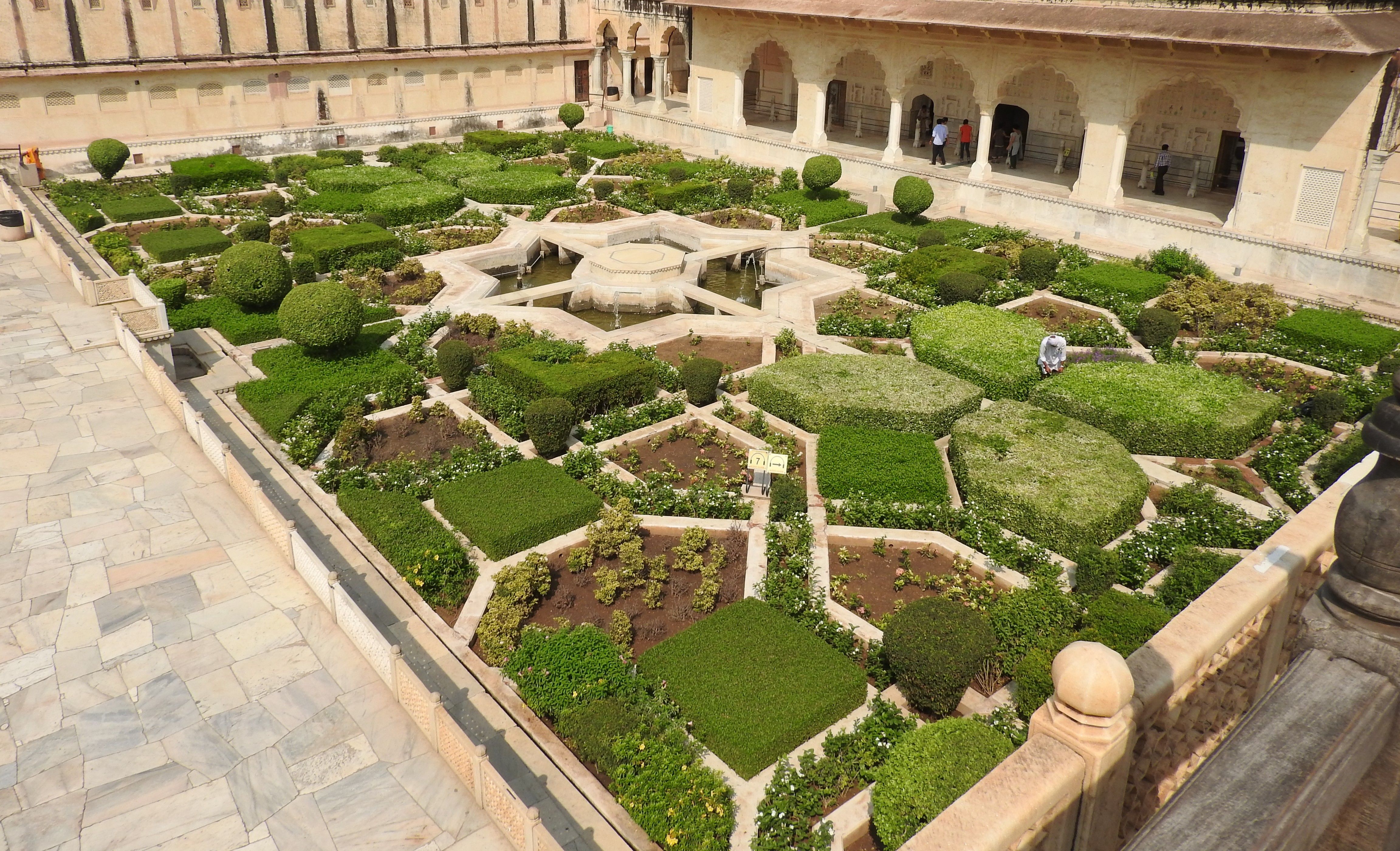 Patio Fuerte de Amber