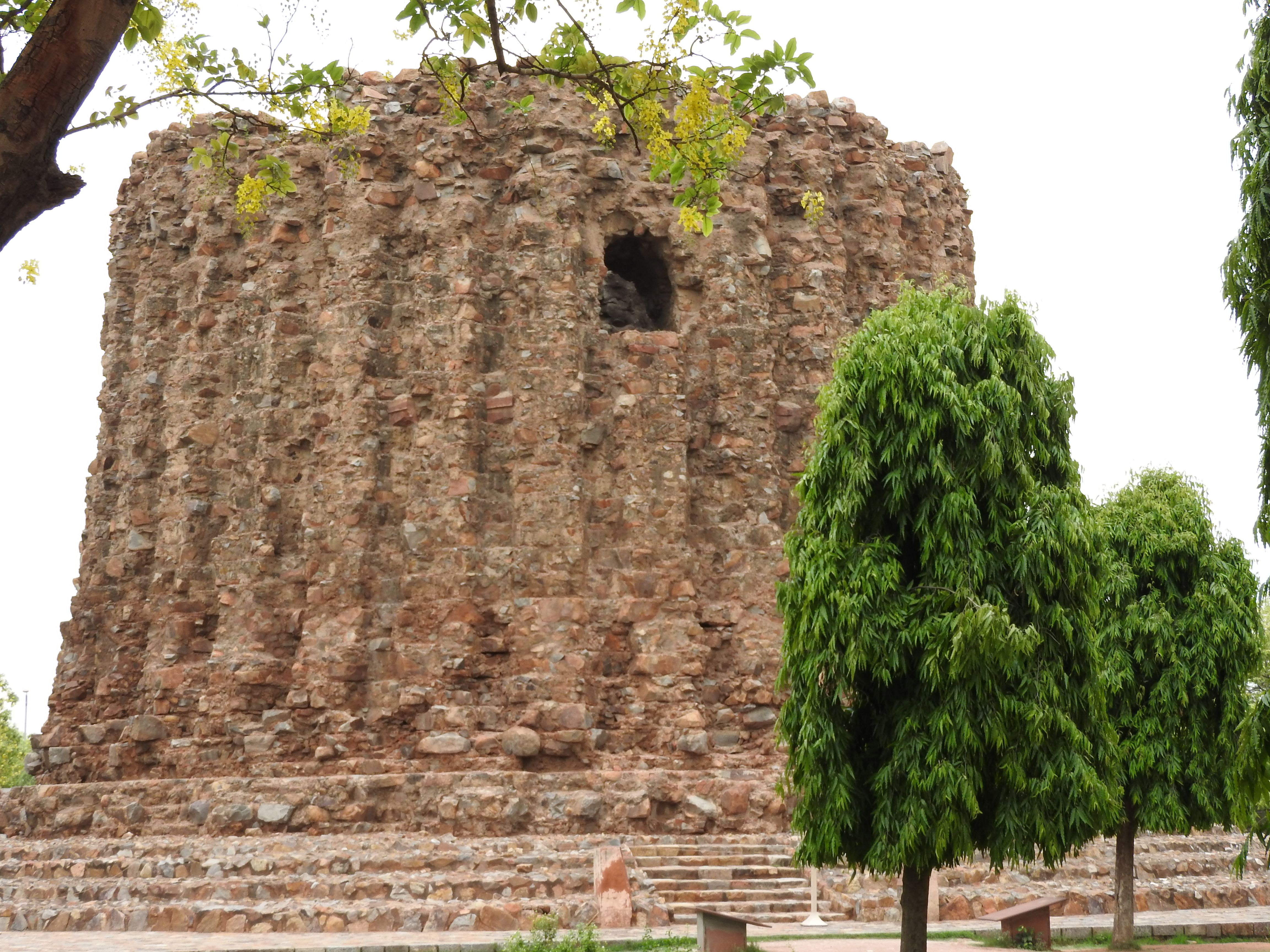 Alai Minar