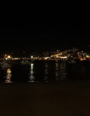 Mikonos nocturna