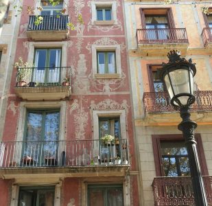 Fachada en las Ramblas
