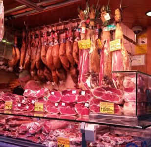 Interior mercado de la Boquería