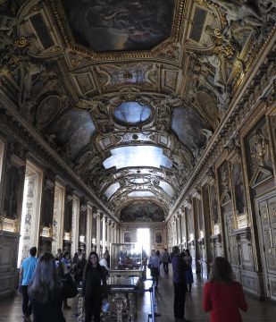 Louvre